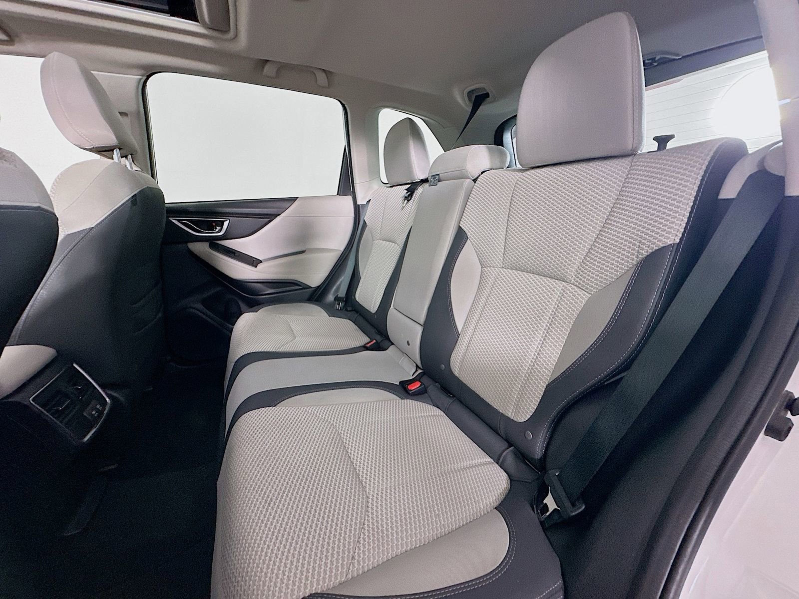 Used 2023 Subaru Forester Premium AWD/4WD image 24