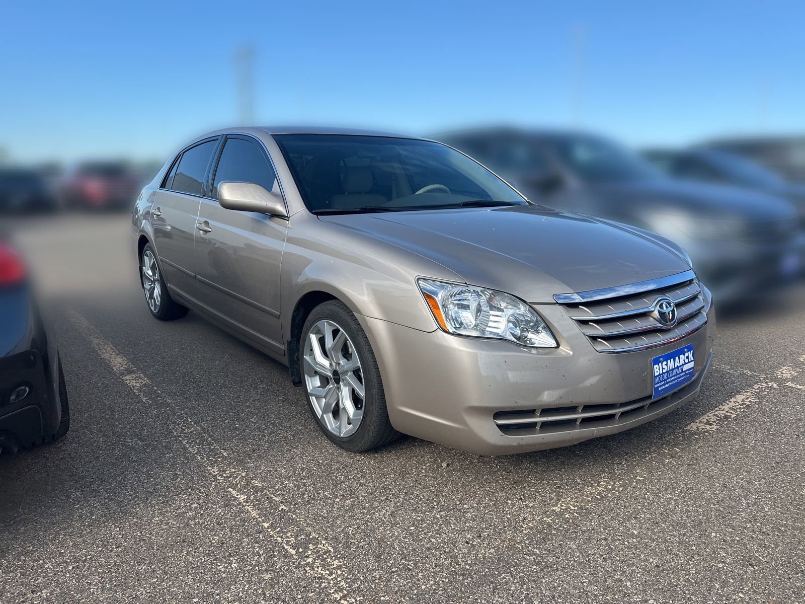 Used 2006 Toyota Avalon XL FWD image 2