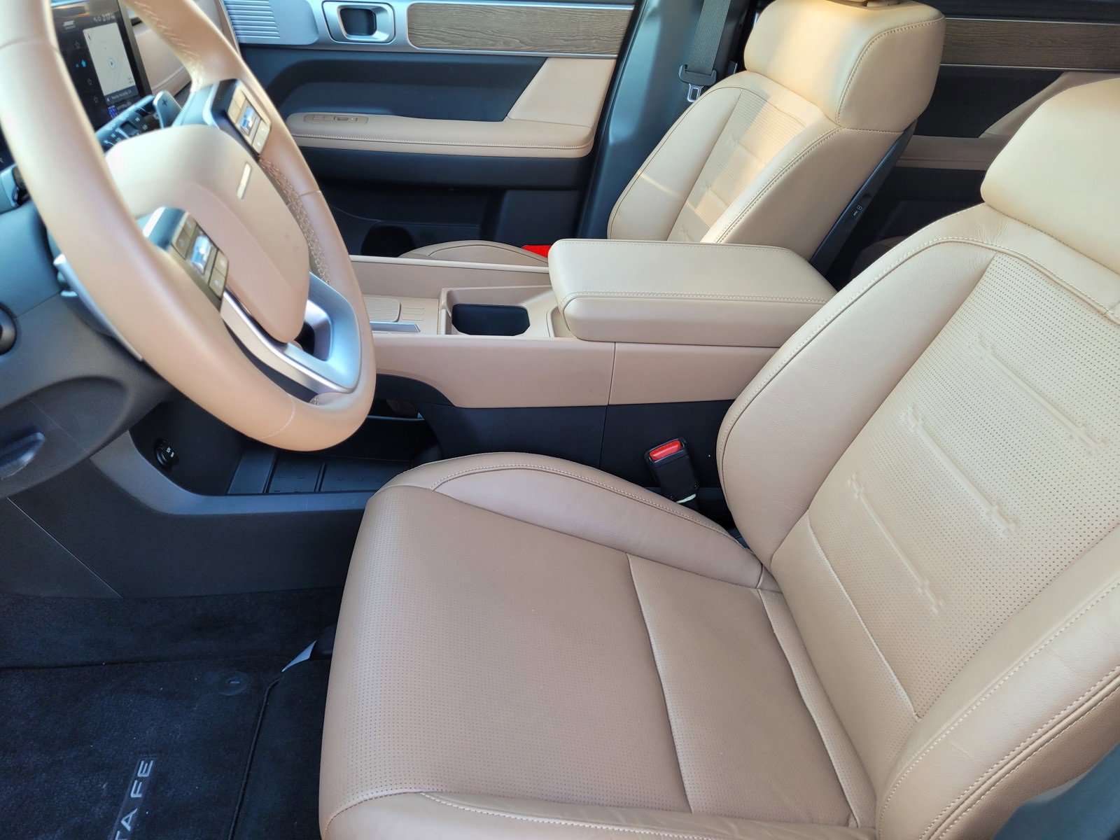 Used 2025 Hyundai Santa Fe Limited image 14