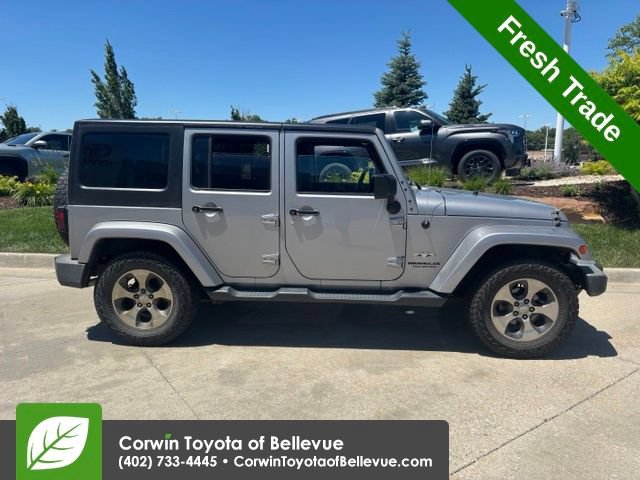 Used 2016 Jeep Wrangler Unlimited Sahara w/ Dual Top Group AWD/4WD image 2