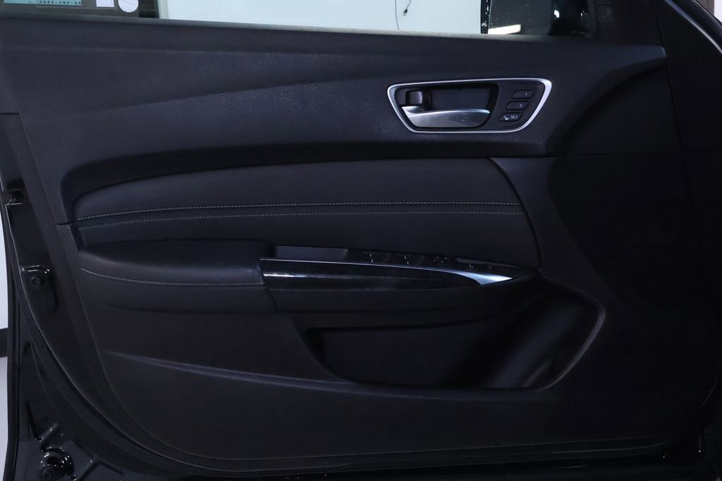 Used 2018 Acura TLX V6 w/ Technology Package image 12