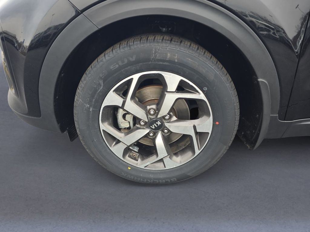 Used 2020 Kia Sportage LX image 9