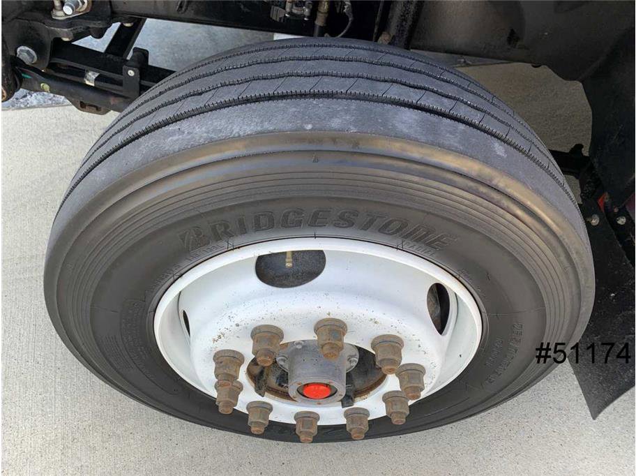 Used 2016 Ford F650 2WD Crew Cab Super Duty image 21