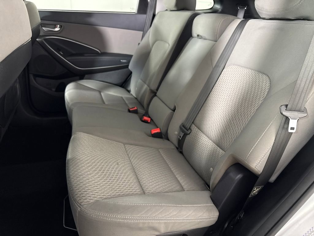 Used 2019 Hyundai Santa Fe XL SE image 12