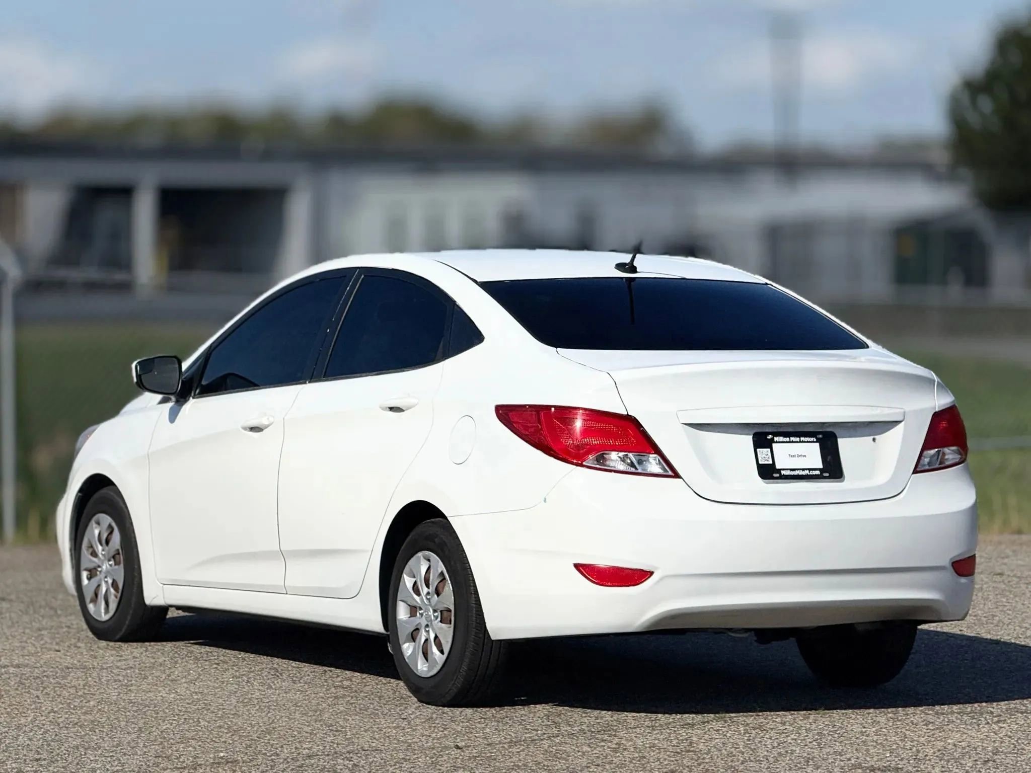 Used 2015 Hyundai Accent GLS image 10