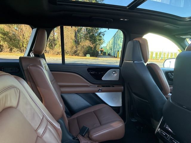Certified 2022 Lincoln Aviator Reserve w/ Equipment Group 201A image 24