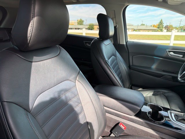 Used 2016 Ford Edge SEL w/ Equipment Group 201A AWD/4WD image 22