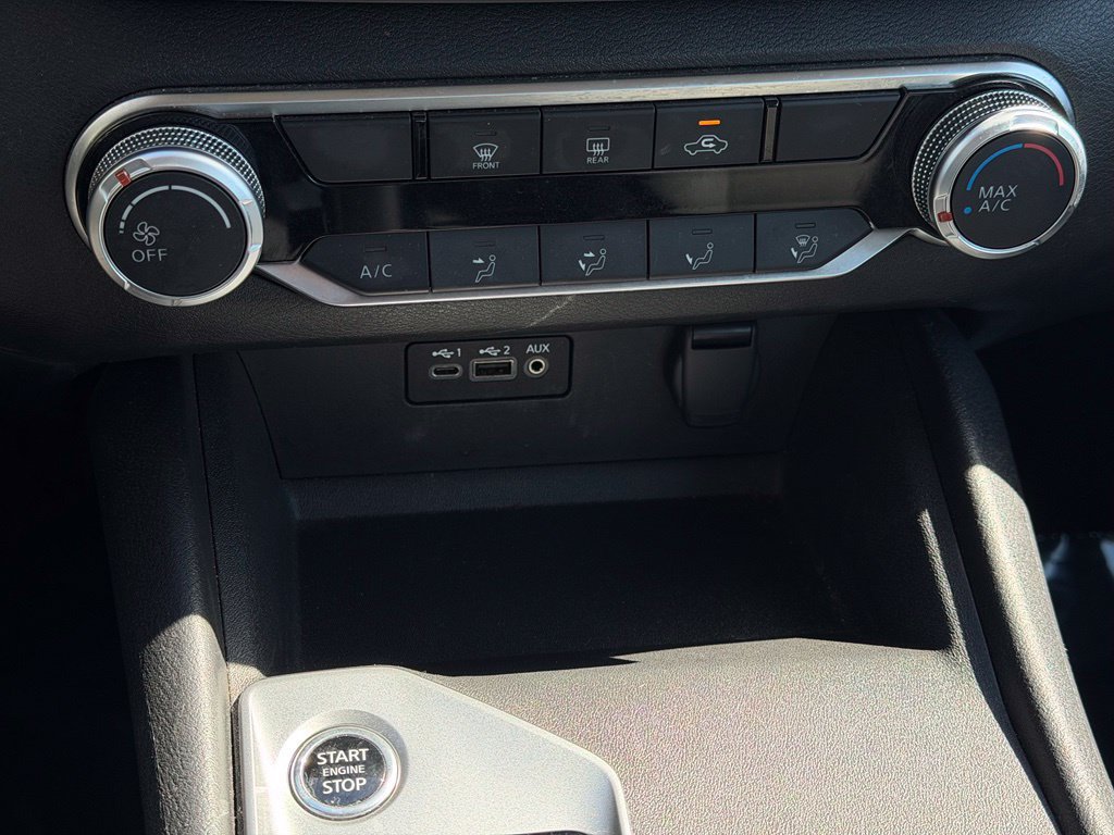 Used 2025 Nissan Altima 2.5 SV FWD image 28