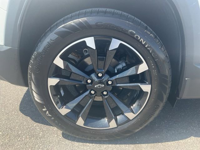 Used 2025 Chevrolet Equinox RS w/ Safety and Technology Package AWD/4WD image 18