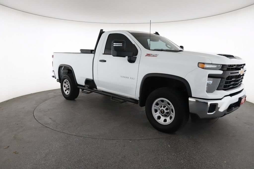 Used 2024 Chevrolet Silverado 3500 W/T w/ WT Safety Package AWD/4WD image 2