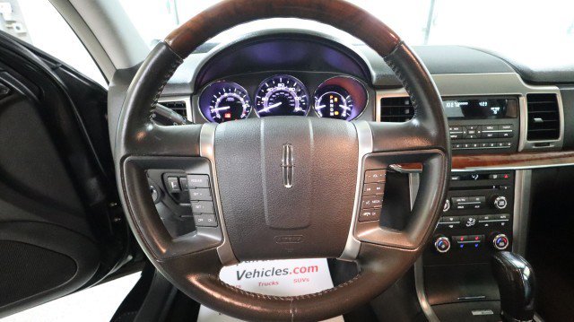 Used 2012 Lincoln MKZ FWD image 17