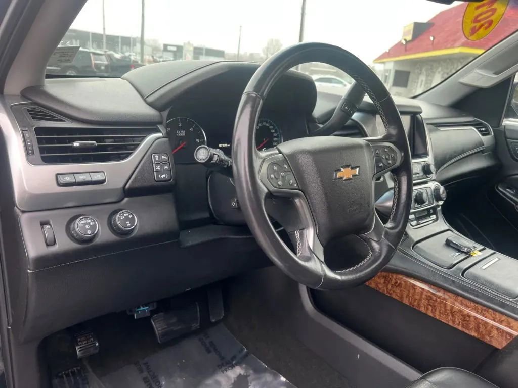 Used 2016 Chevrolet Suburban LTZ image 26