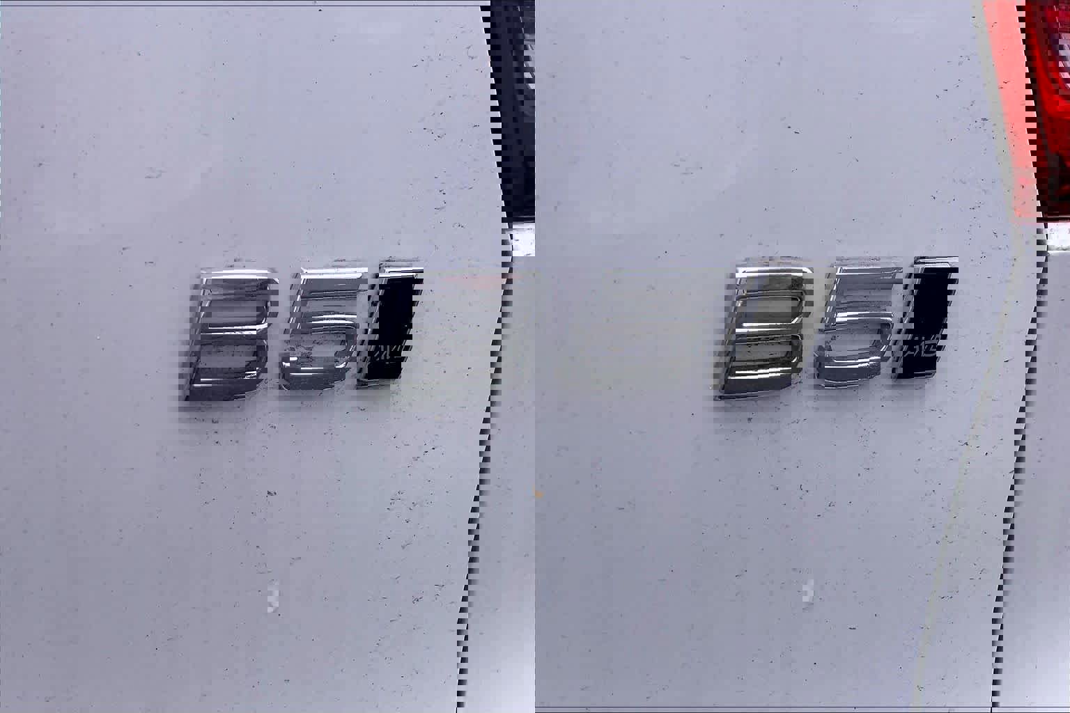 Used 2023 Volvo XC40 B5 Plus w/ Driver Assist Package AWD/4WD image 10