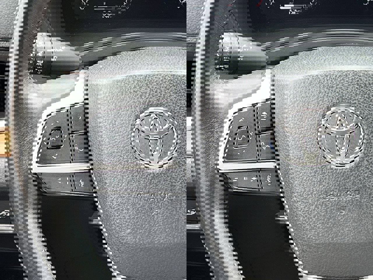 Used 2024 Toyota Grand Highlander FWD image 12