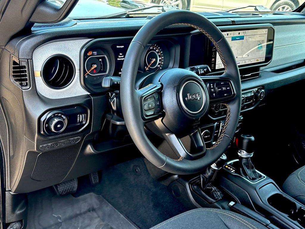 Used 2024 Jeep Wrangler Unlimited Sport AWD/4WD image 10