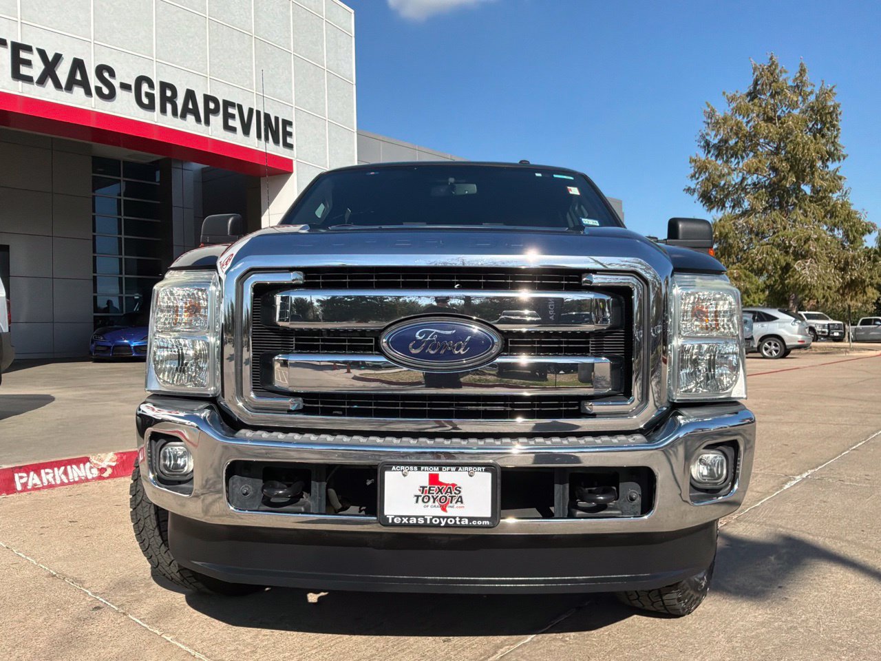 Used 2015 Ford F250 Lariat w/ Lariat Ultimate Package AWD/4WD image 3