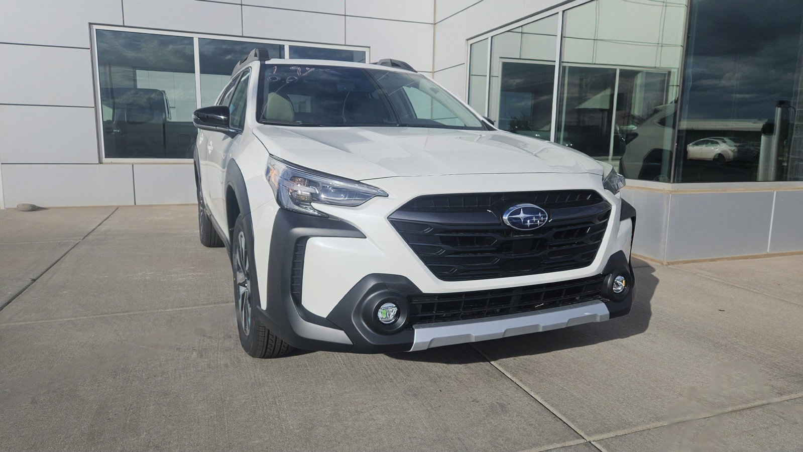 New 2025 Subaru Outback Limited image 4