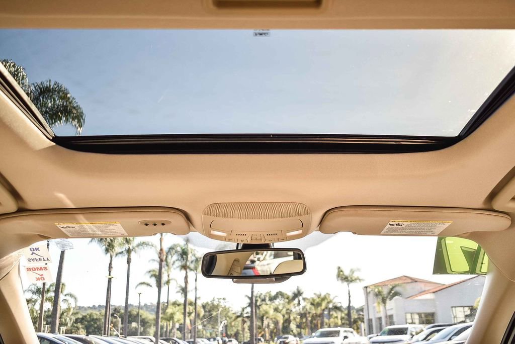 Used 2017 Ford Fusion Platinum image 15