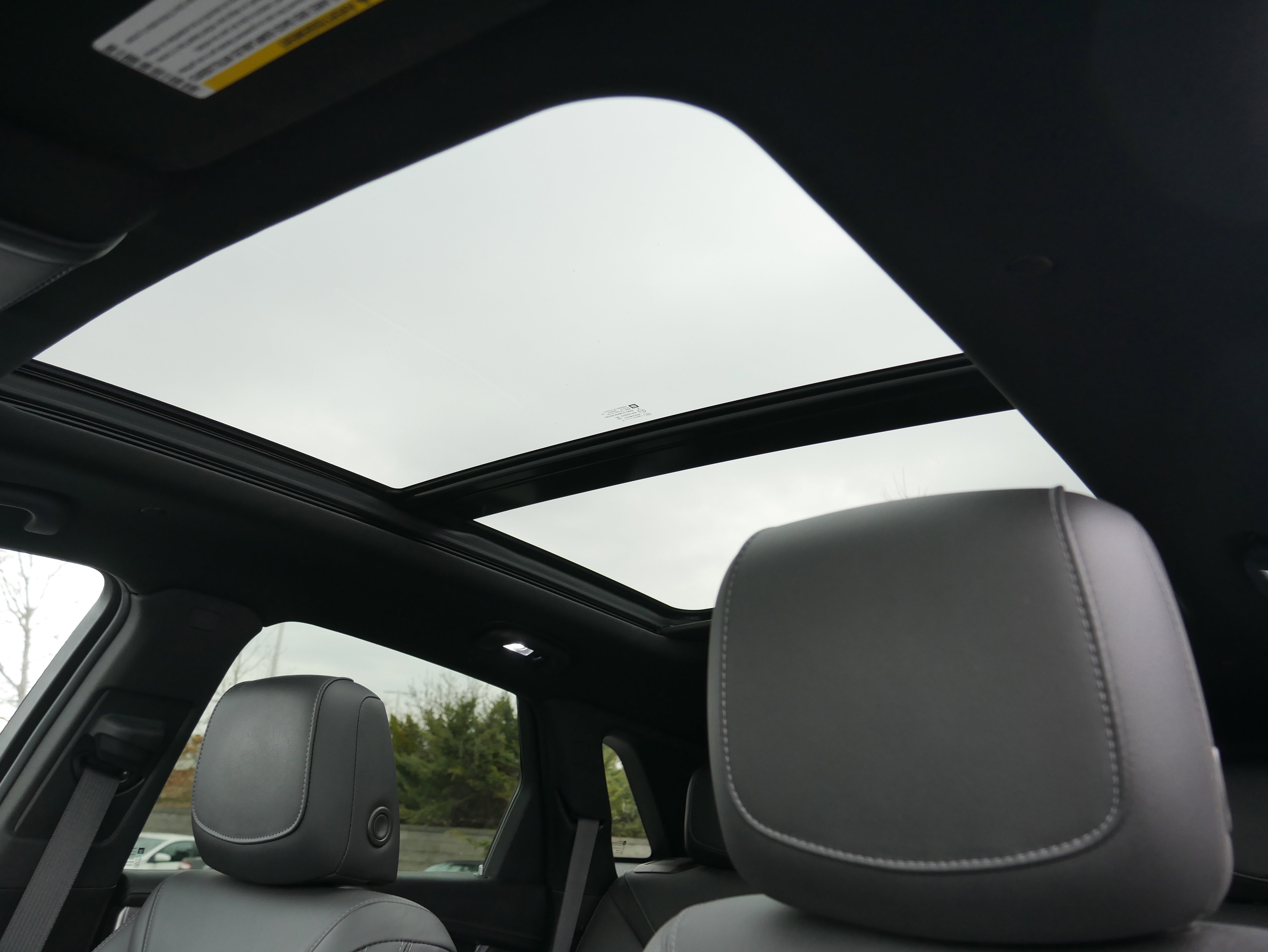 Certified 2020 Cadillac XT5 Premium Luxury w/ LPO, Floor Liner Package image 15