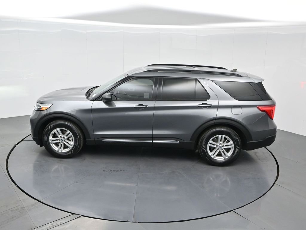 Used 2022 Ford Explorer XLT w/ Equipment Group 202A image 60