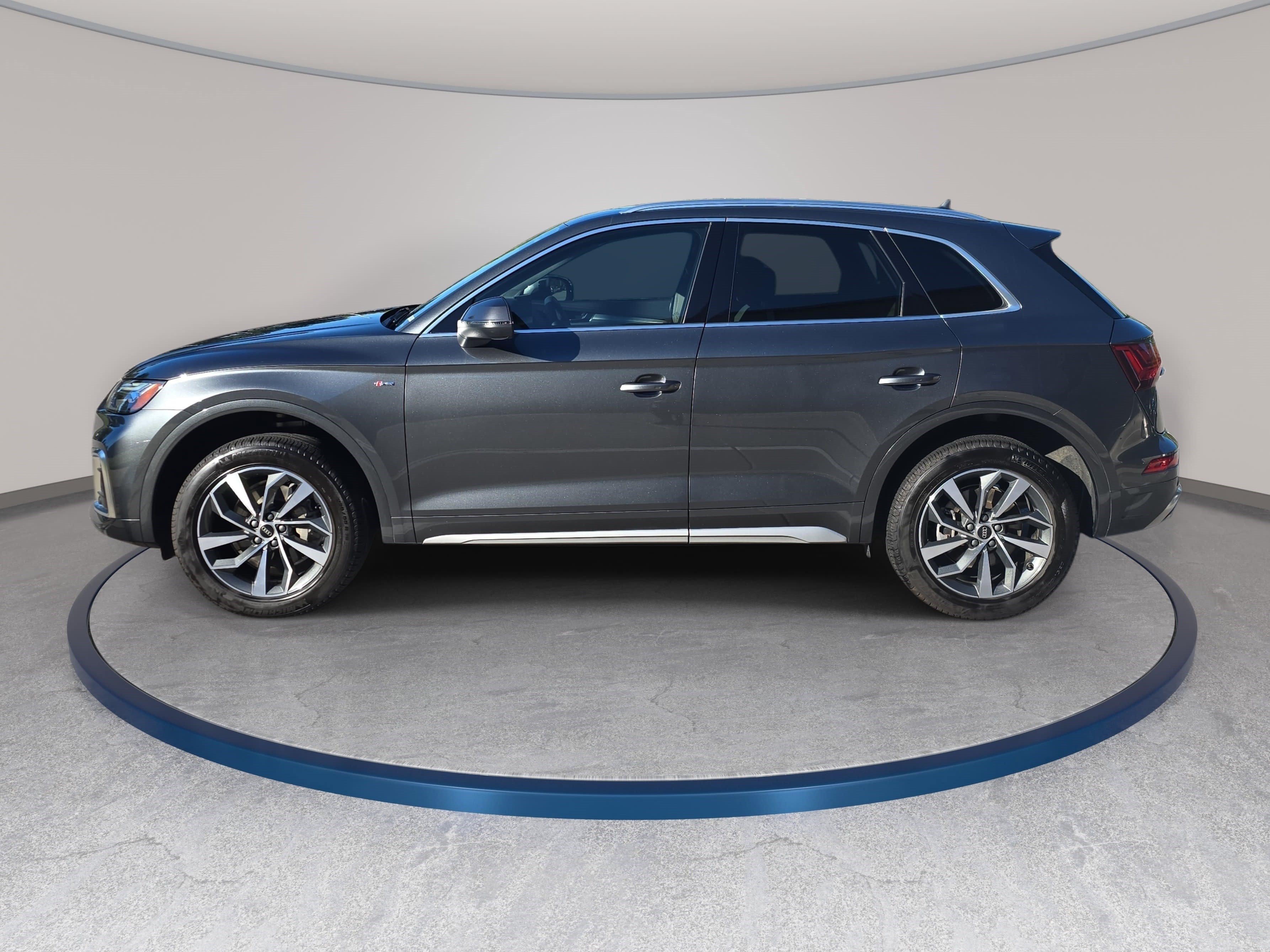 Used 2024 Audi Q5 2.0T Premium Plus w/ Premium Plus Package AWD/4WD image 8