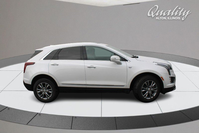 Used 2023 Cadillac XT5 Premium Luxury image 2