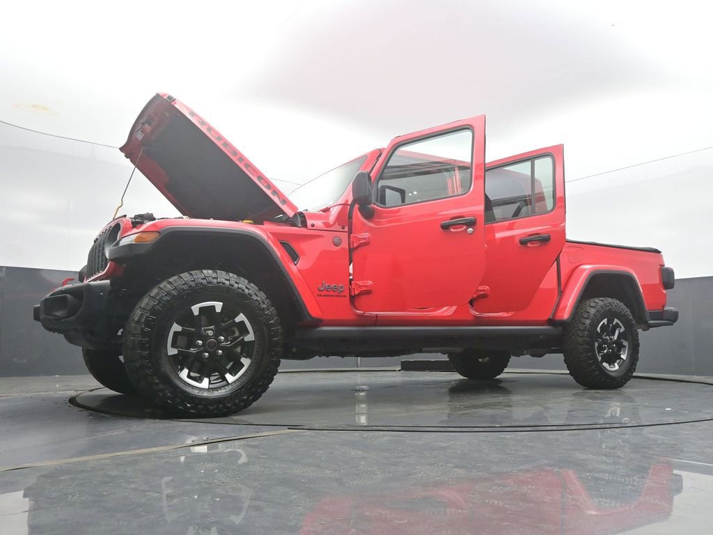 Used 2024 Jeep Gladiator Rubicon AWD/4WD image 59