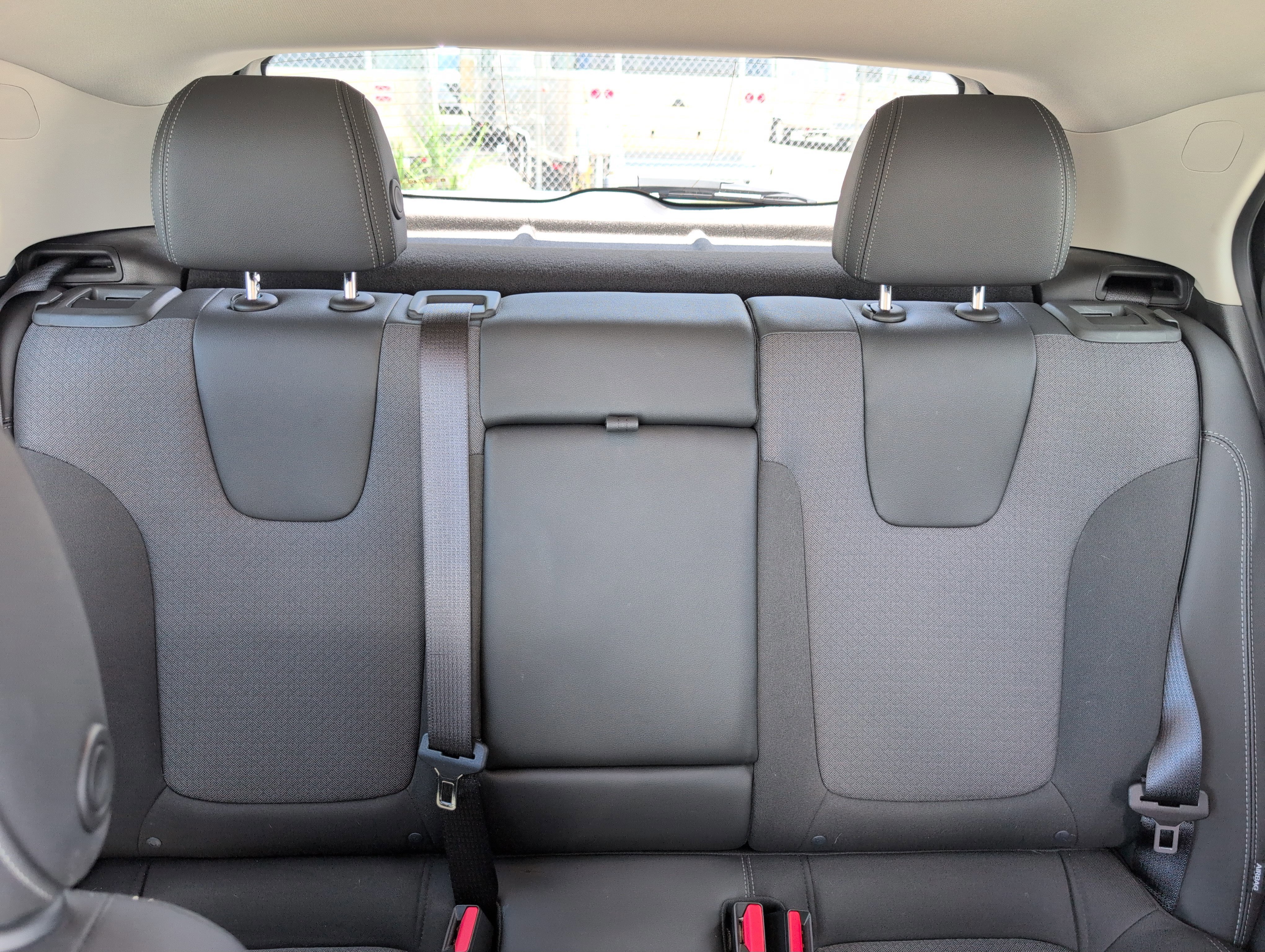 Used 2023 Buick Encore GX Select w/ Sport Touring Package FWD image 27