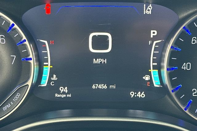Used 2023 Chrysler Pacifica Touring-L FWD image 29