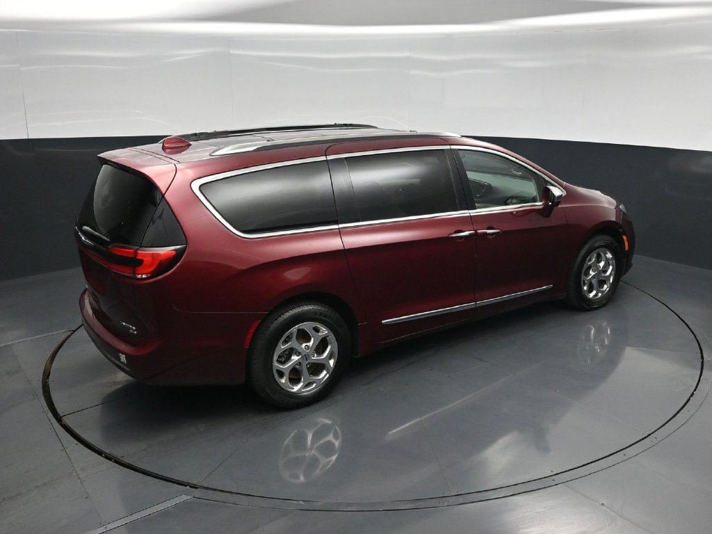 Used 2021 Chrysler Pacifica Limited w/ Premium & Safety Sphere Group AWD/4WD image 38