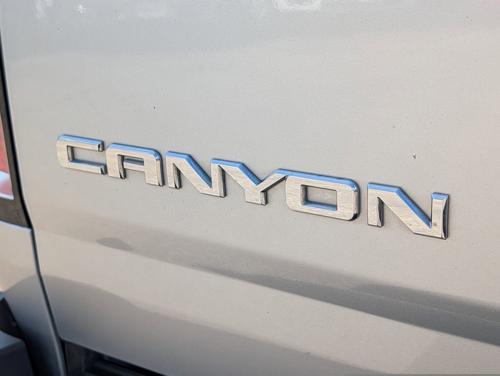 Used 2016 GMC Canyon SLE w/ SLE Convenience Package AWD/4WD image 11