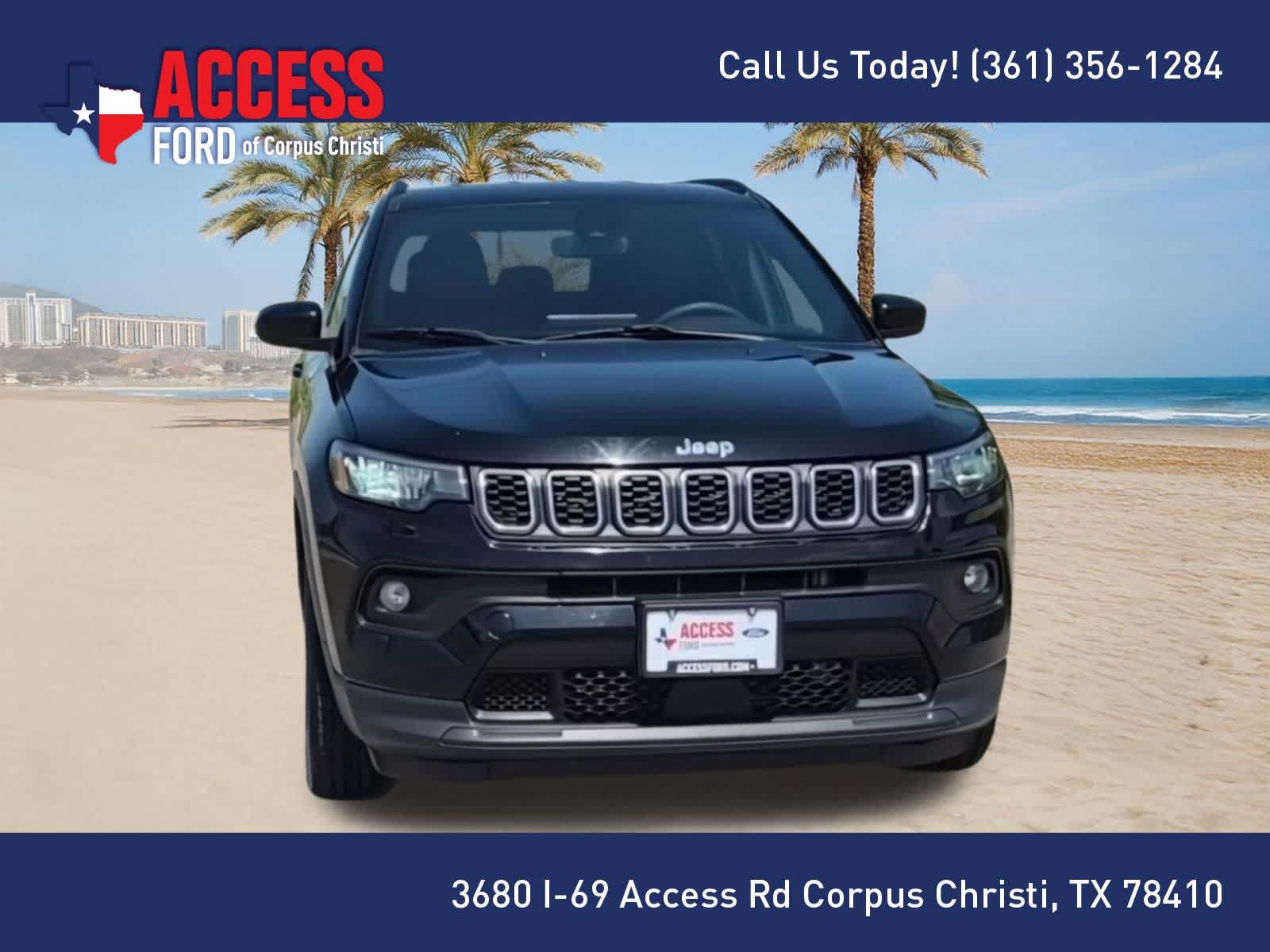Used 2024 Jeep Compass Latitude AWD/4WD image 3
