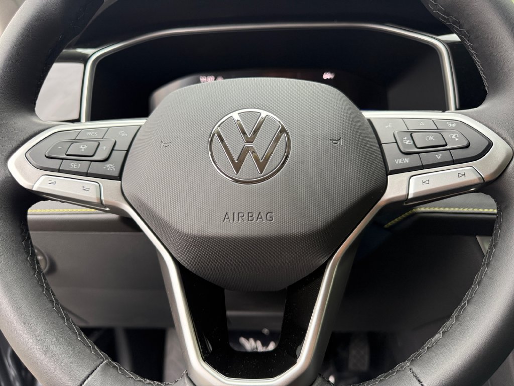 New 2027 Volkswagen Taos Sport AWD/4WD image 18