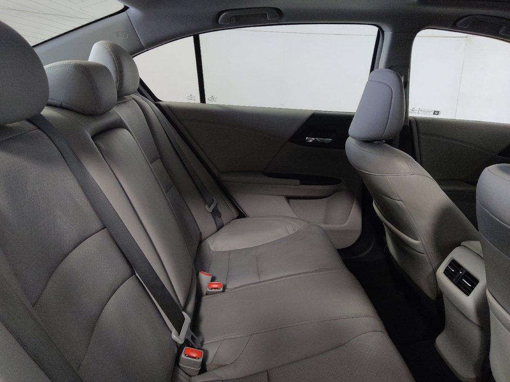 Used 2017 Honda Accord EX-L image 19