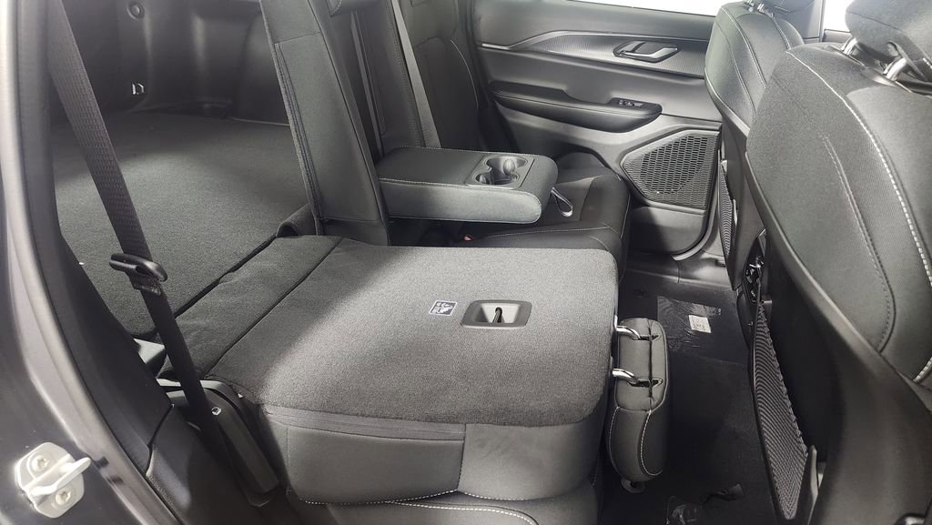 New 2025 Jeep Grand Cherokee Laredo w/ Luxury Tech Group I image 29