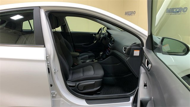Used 2019 Hyundai Ioniq SEL image 12