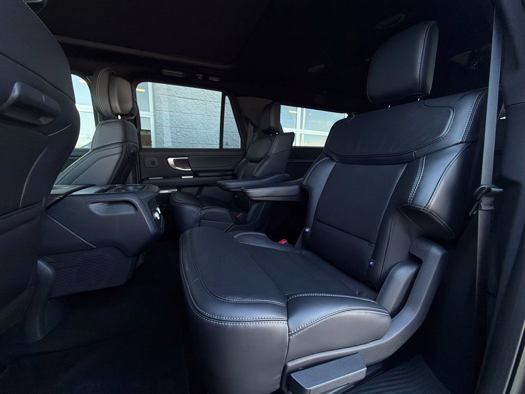 New 2027 Ford Expedition Max Platinum w/ Stealth Appearance Package AWD/4WD image 17