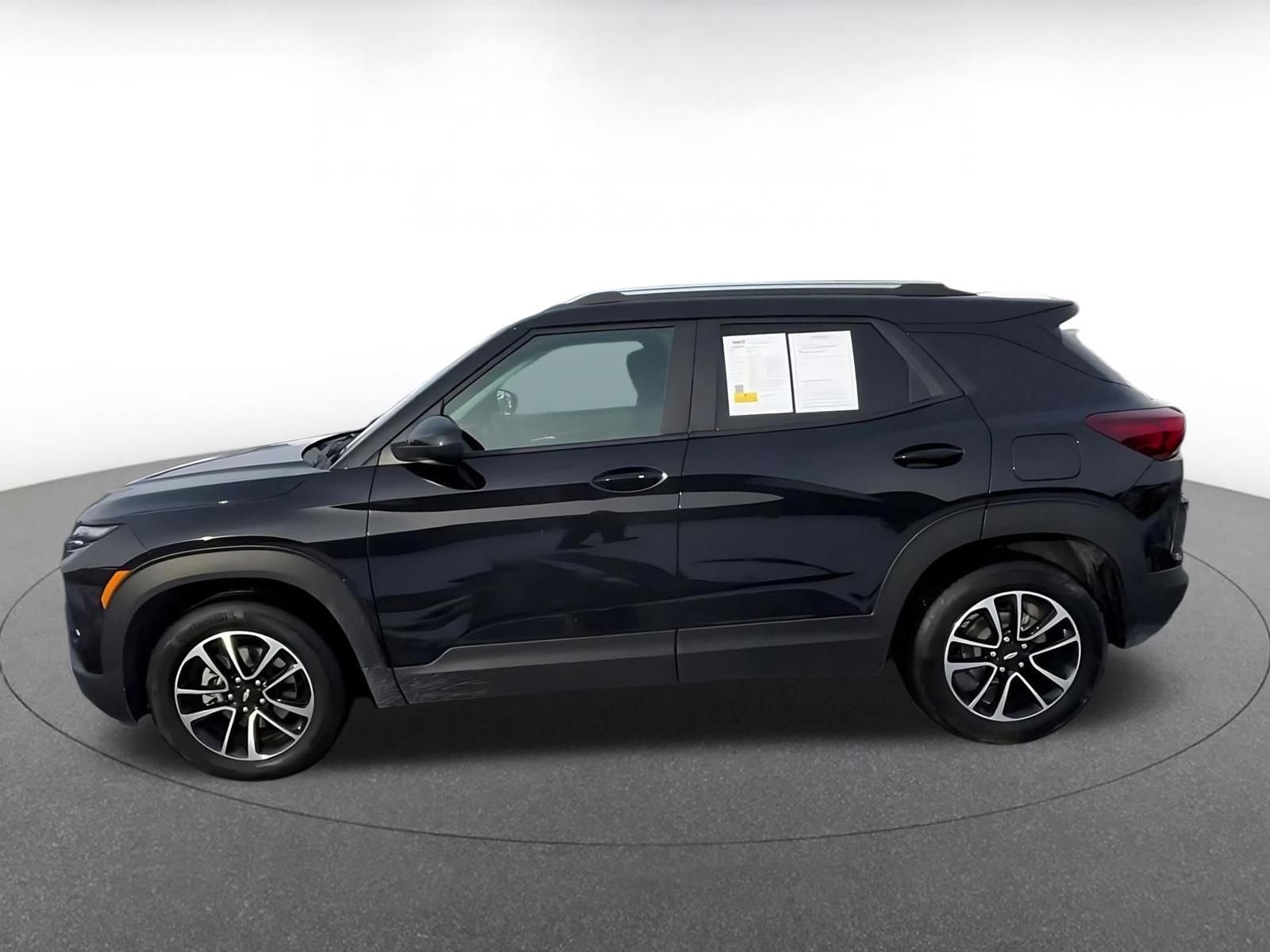 Used 2025 Chevrolet TrailBlazer LT image 8