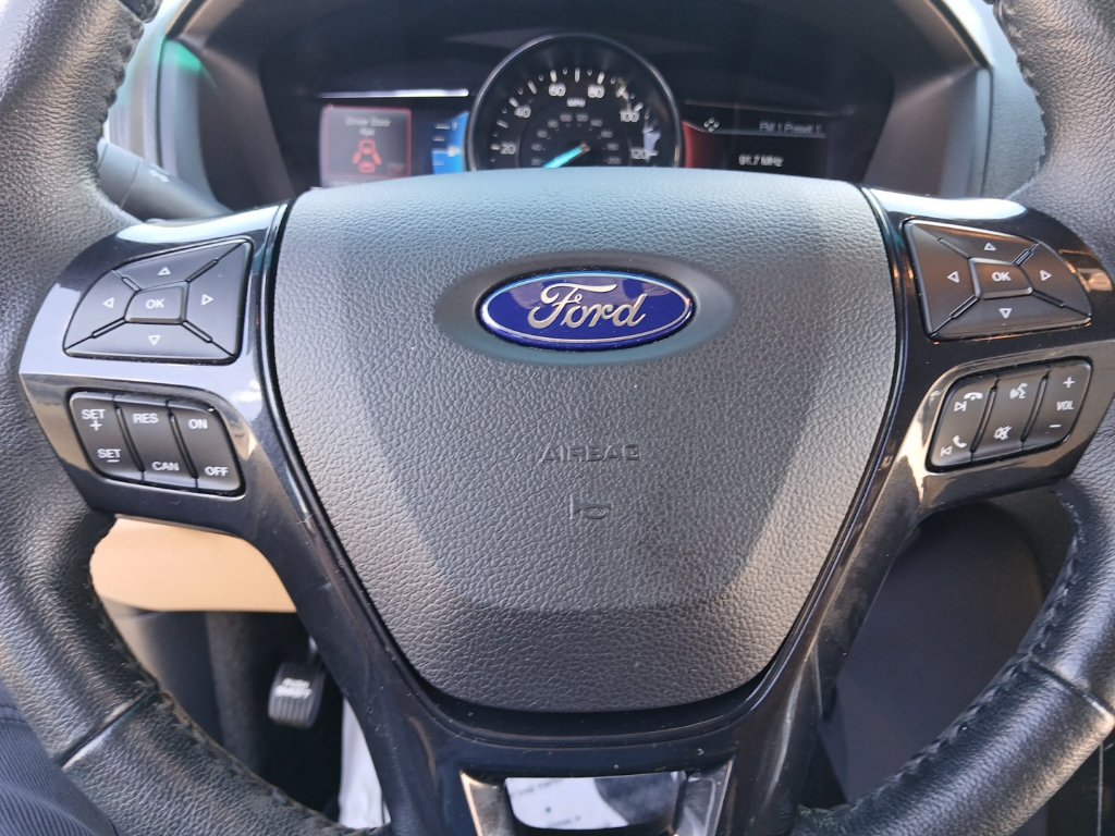Used 2017 Ford Explorer XLT w/ Equipment Group 202A FWD image 14