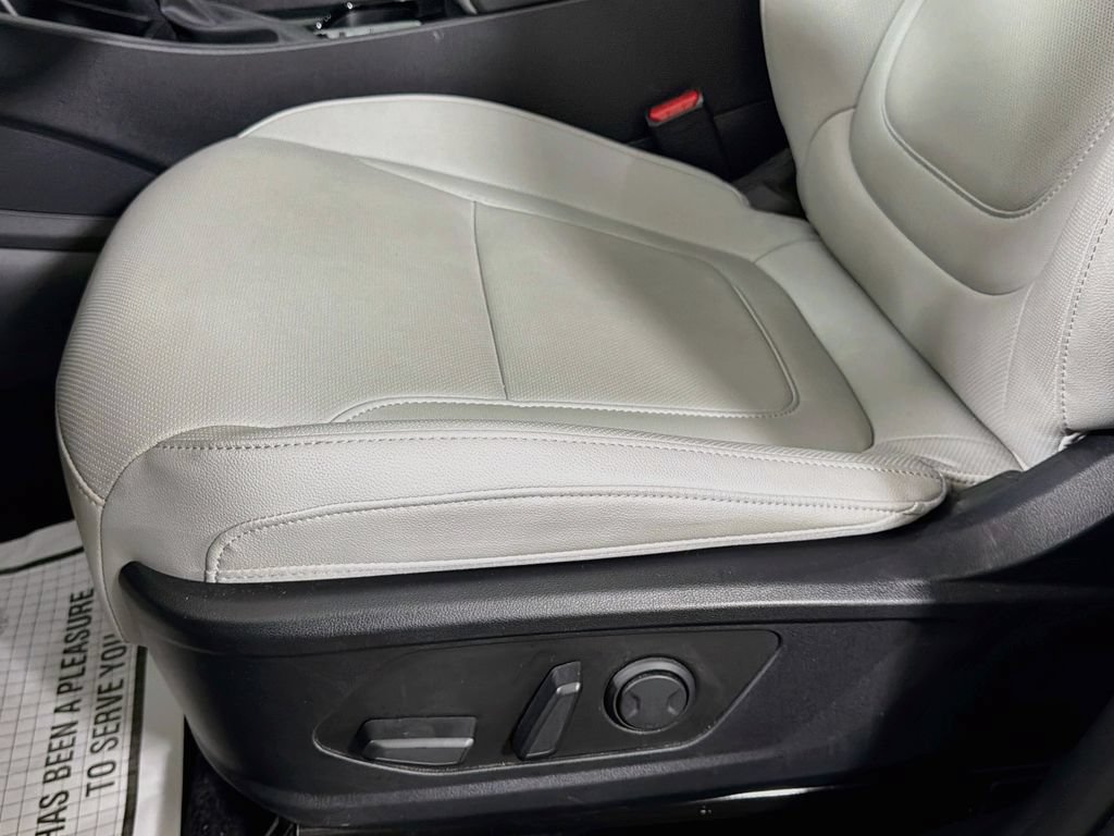 Used 2025 Hyundai Santa Cruz SEL FWD image 20