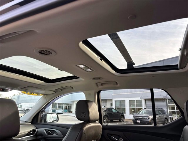 Used 2021 Chevrolet Traverse RS w/ LPO, Floor Liner Package image 10