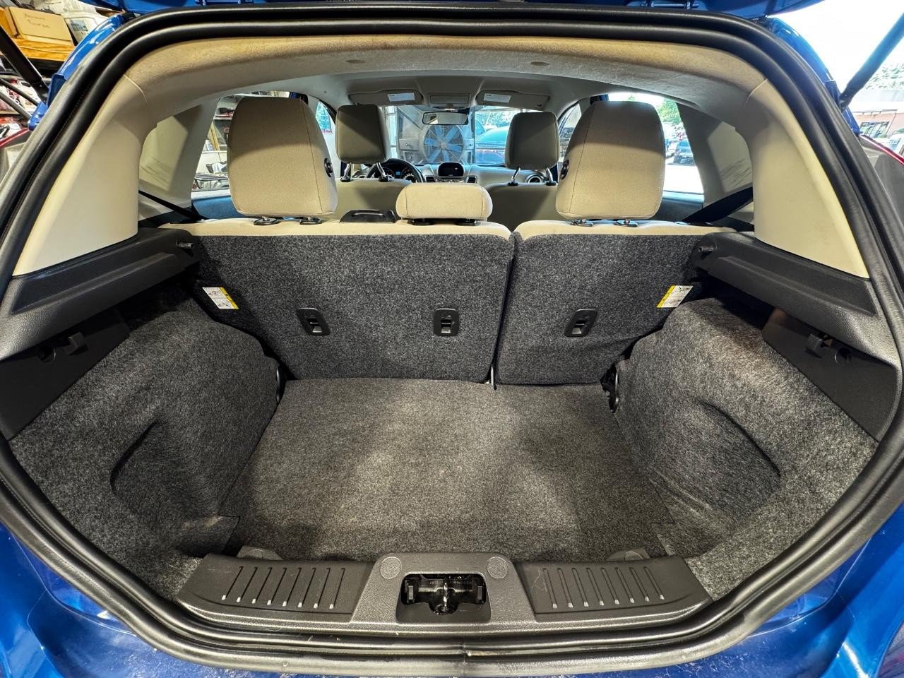 Used 2019 Ford Fiesta SE FWD image 12