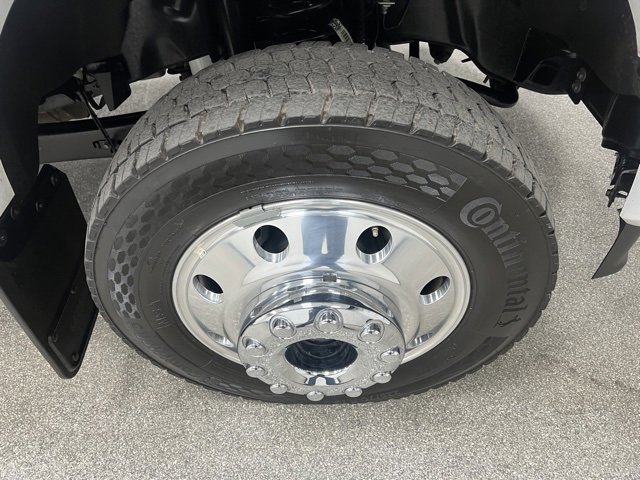 Used 2025 Ford F450 Platinum w/ FX4 Off-Road Package image 20