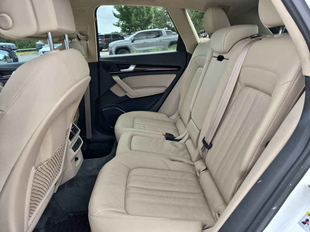 Used 2018 Audi Q5 2.0T Premium Plus w/ Premium Plus Package AWD/4WD image 34