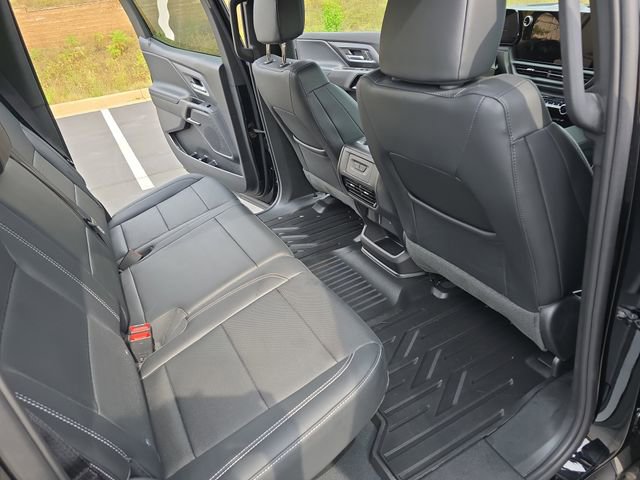 New 2025 Chevrolet Silverado EV LT image 12