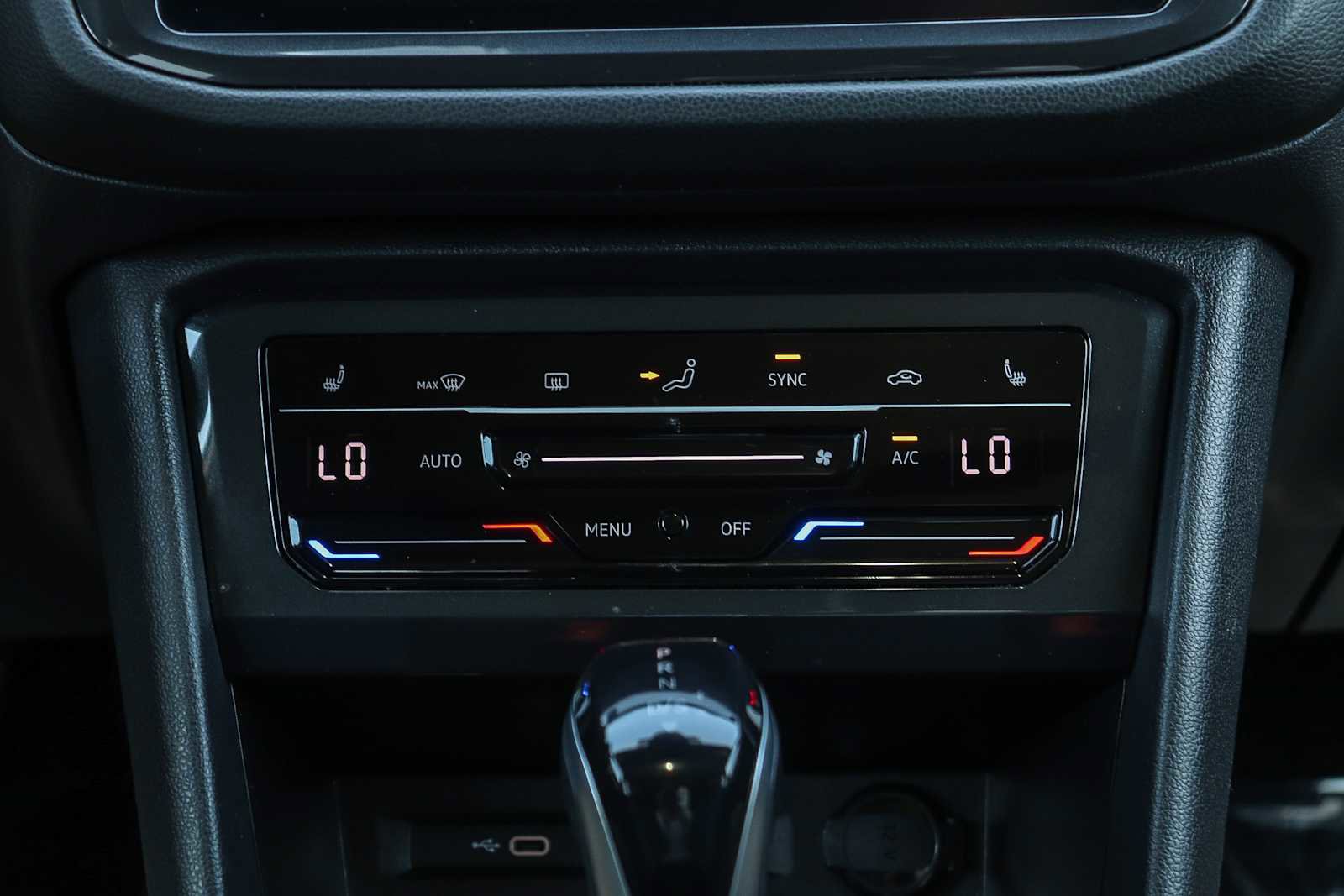 Used 2023 Volkswagen Tiguan SE R-Line FWD image 14