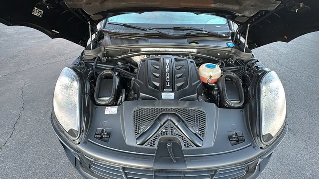 Used 2018 Porsche Macan GTS image 33