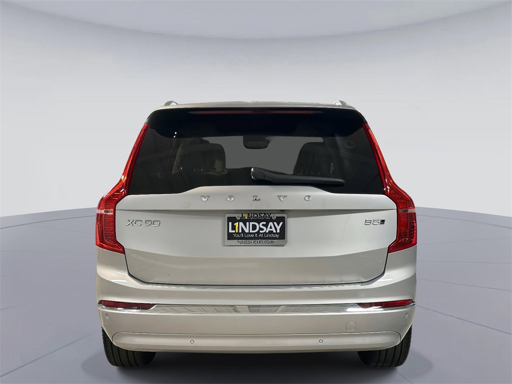 Used 2025 Volvo XC90 B5 Plus image 8