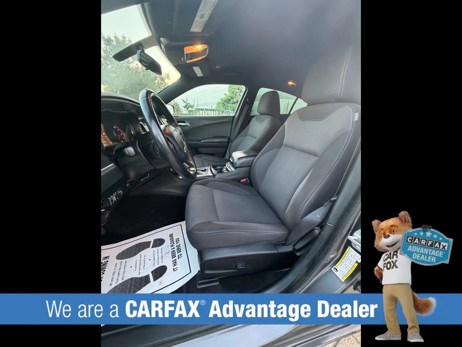 Used 2018 Dodge Charger SXT w/ Blacktop Package image 12