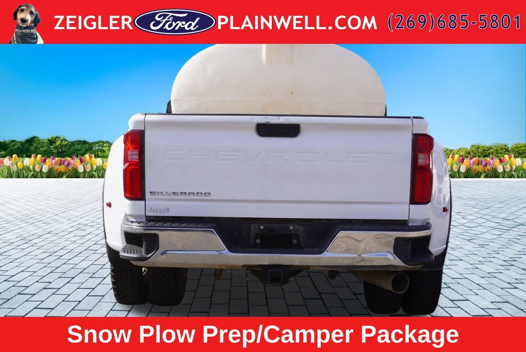 Used 2022 Chevrolet Silverado 3500 W/T w/ WT Convenience Package AWD/4WD image 4